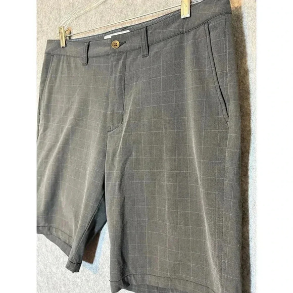 Travis Mathew Sorry For Being Awesome Plaid Shorts Size 36 - Picture 2 of 6